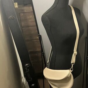 Elegant Cream Leather Crossbody Bag